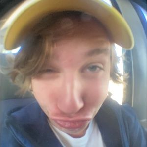 Meet your Posher, Sam